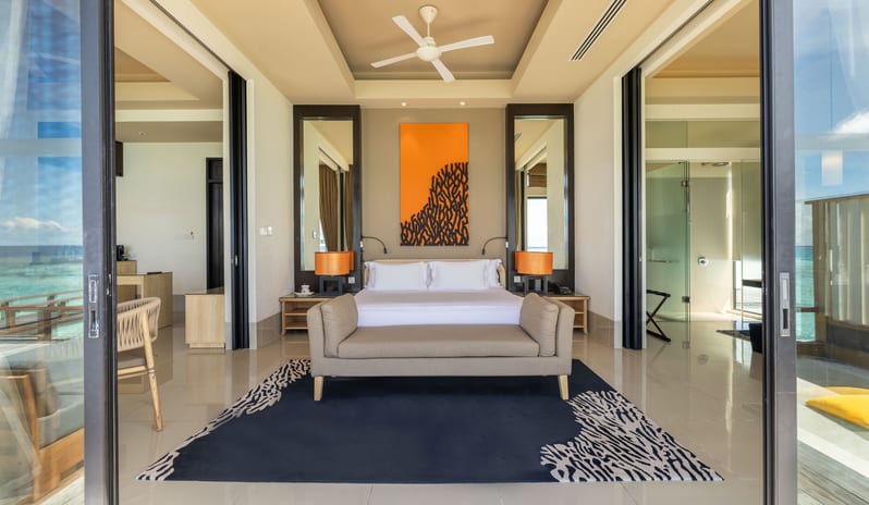 Angsana Velavaru_Deluxe InOcean Pool Villa_Bedroom_1